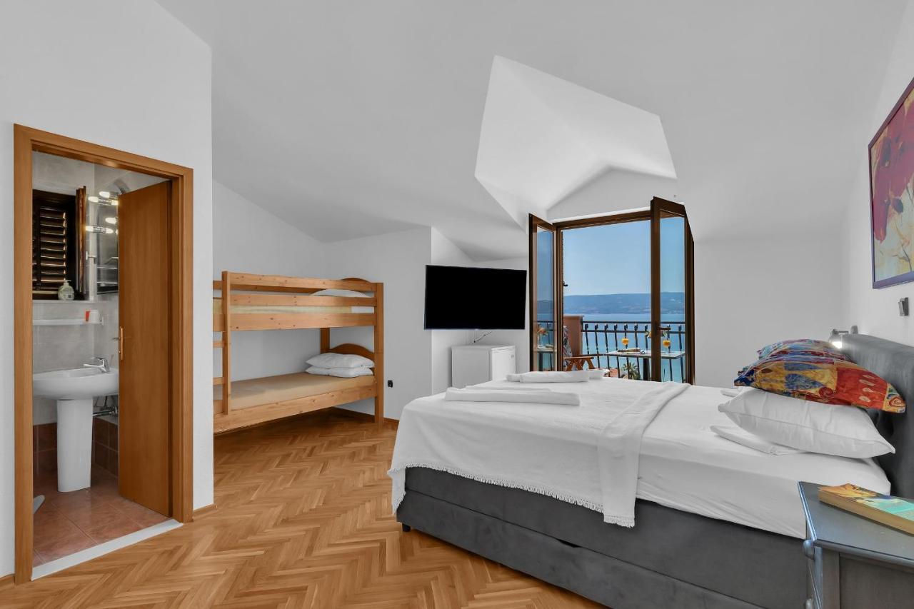 Apartments And Rooms With Parking Space Duce, Omis - 10303 Eksteriør bilde