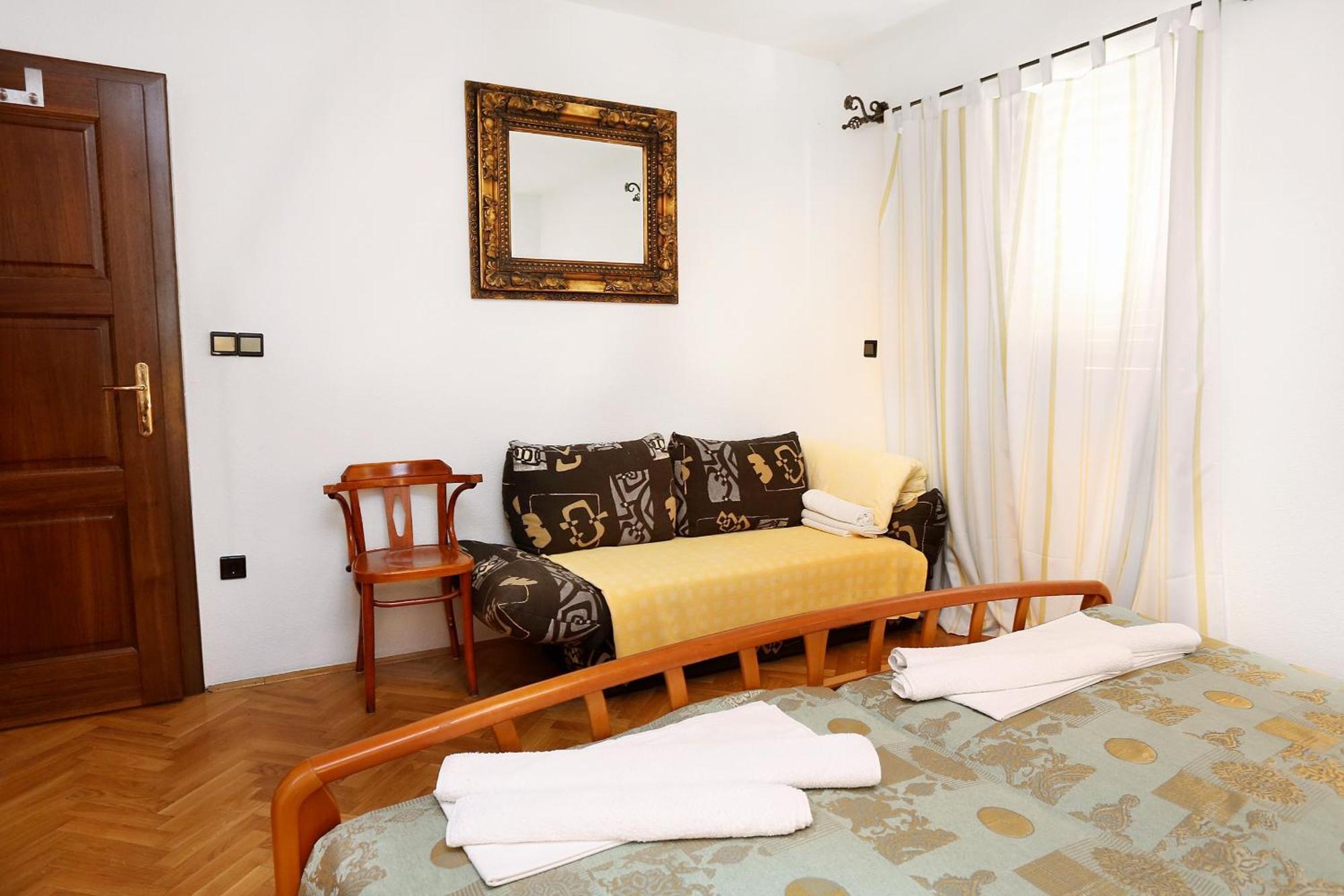 Apartments And Rooms With Parking Space Duce, Omis - 10303 Rom bilde